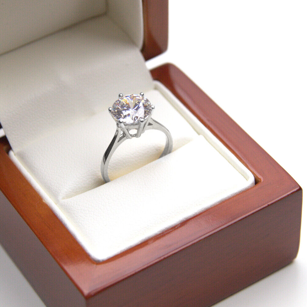 Women's Engagement Rings